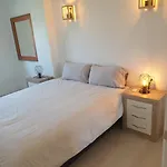 דירה Sea View Front Punta Prima טורבייחה