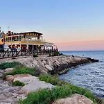Sea View Front Punta Prima דירה