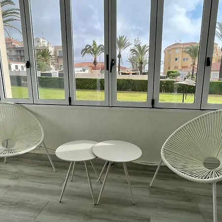 Sea View Front Punta Prima טורבייחה